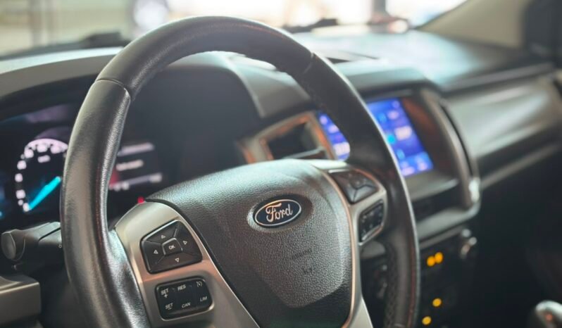 
								FORD RANGER DC 4X2 XLT MT 3.2L 2022 CON 106.000KM lleno									