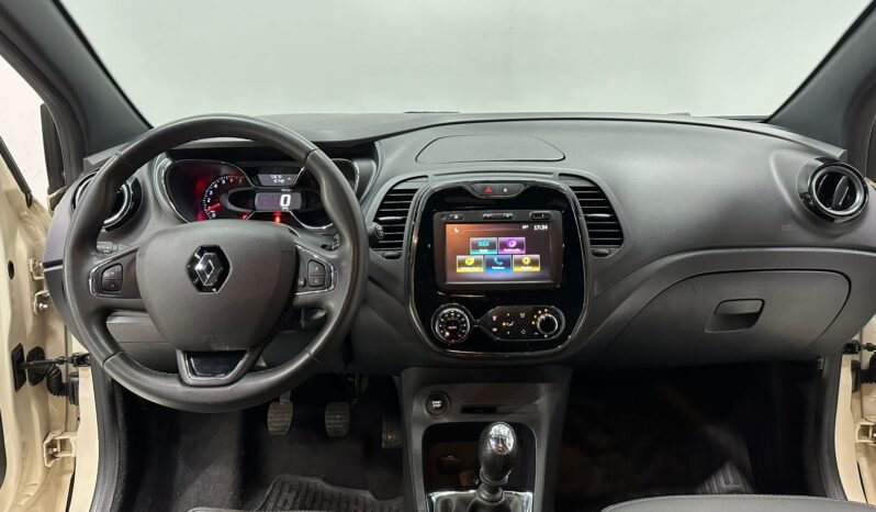 
								RENAULT CAPTUR INTENS 2020 CON 73000KM lleno									