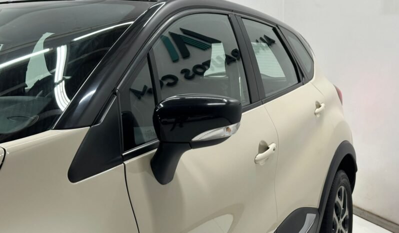 
								RENAULT CAPTUR INTENS 2020 CON 73000KM lleno									