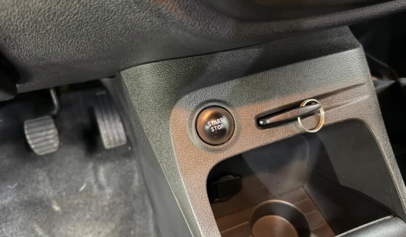 
								RENAULT CAPTUR LIFE 2018 CON 87000KM lleno									