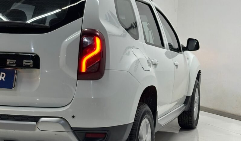 
								RENAULT DUSTER PRIVILEGE 2017 CON 86000KM lleno									