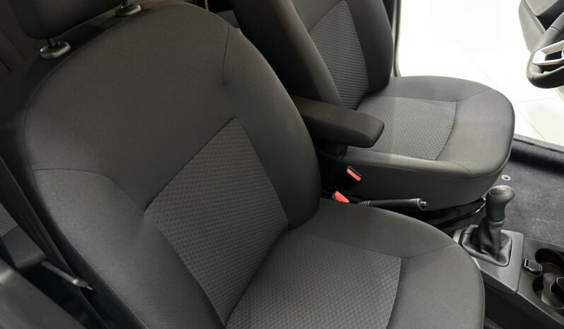 
								RENAULT KANGOO EXPRESS 5A 2025 0KM lleno									