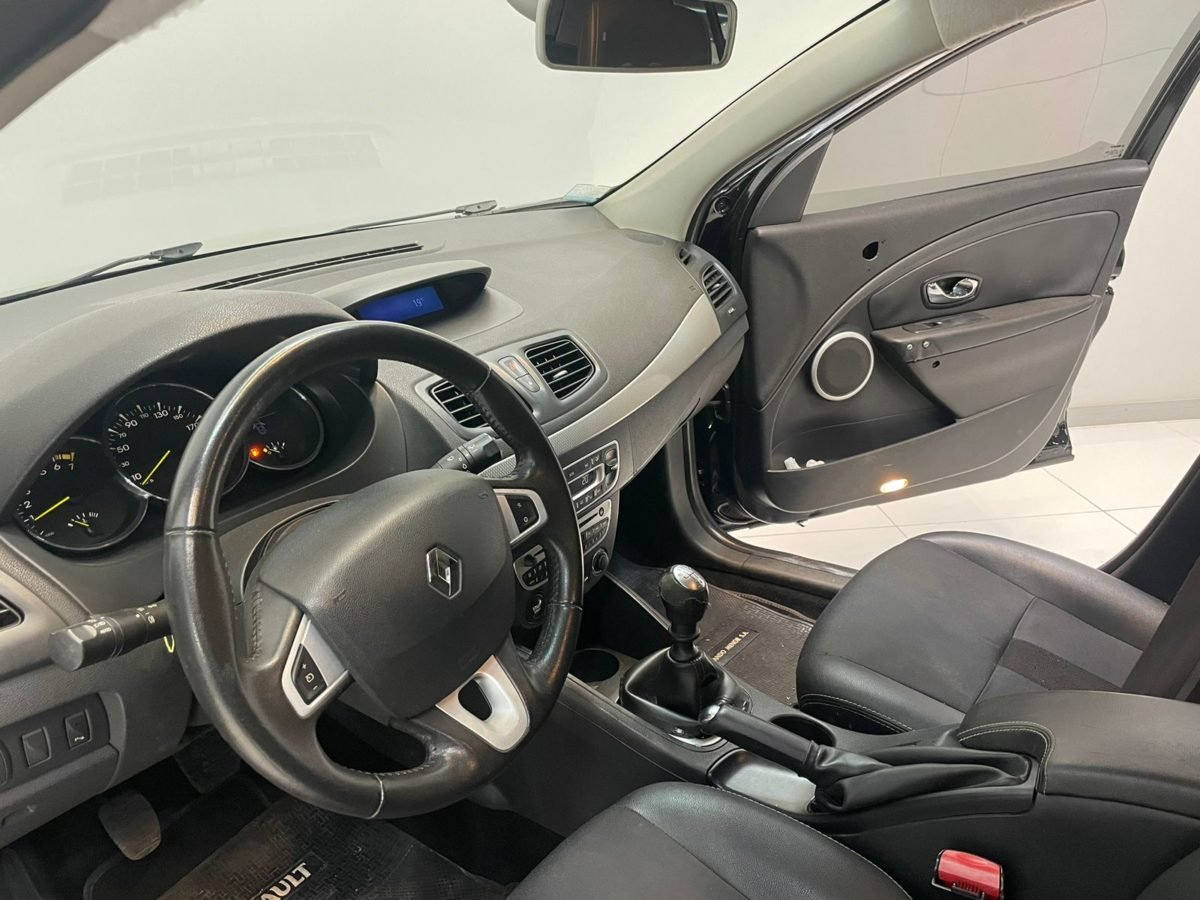 RENAULT MEGANE III LUXE 2.0 - 2013 - 45.000KM