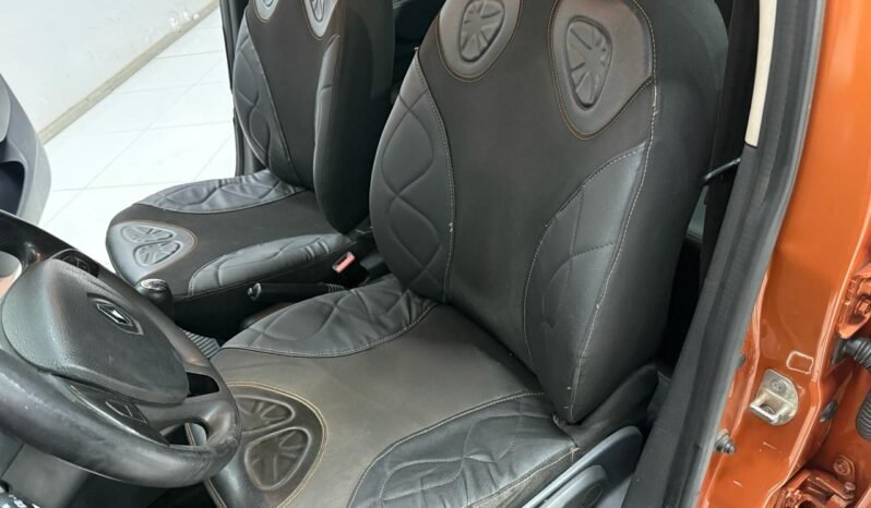 
								RENAULT SANDERO STEPWAY PRIVILEGE 2016 119000KM lleno									