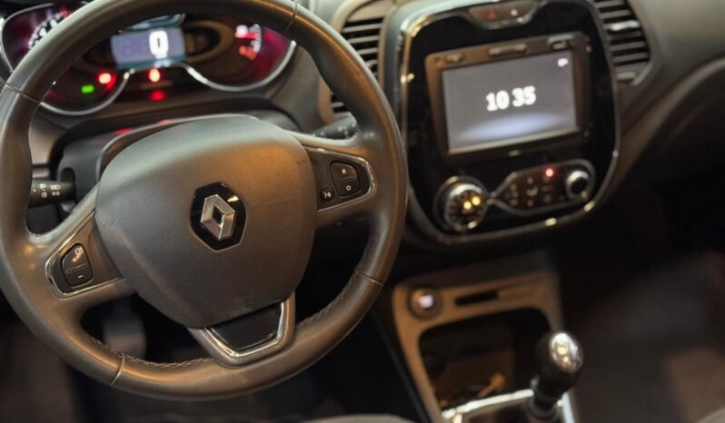 
								RENAULT CAPTUR 2.0 INTENS MT 2018 CON 63.000KM lleno									