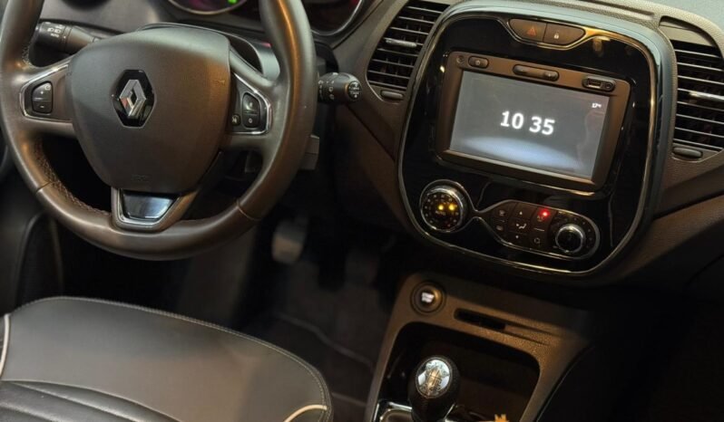 
								RENAULT CAPTUR 2.0 INTENS MT 2018 CON 63.000KM lleno									