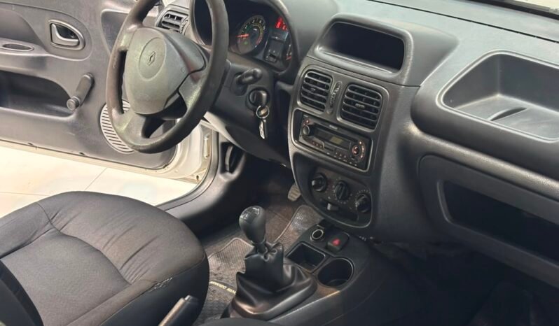 
								RENAULT CLIO MIO 3P AUTHENTIQUE PACK LOOK 2013 CON 155.000KM lleno									