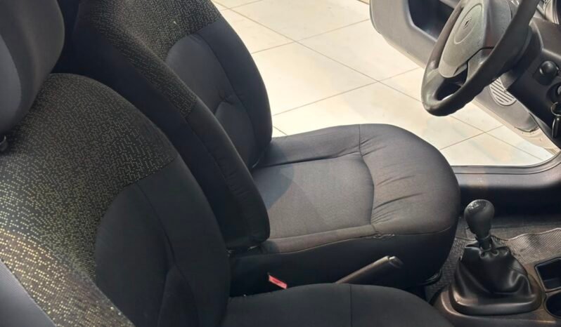 
								RENAULT CLIO MIO 3P AUTHENTIQUE PACK LOOK 2013 CON 155.000KM lleno									
