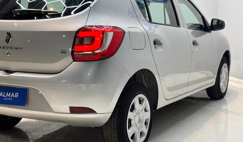 
								RENAULT SANDERO AUTHENTIQUE 2017 CON 113.000KM lleno									