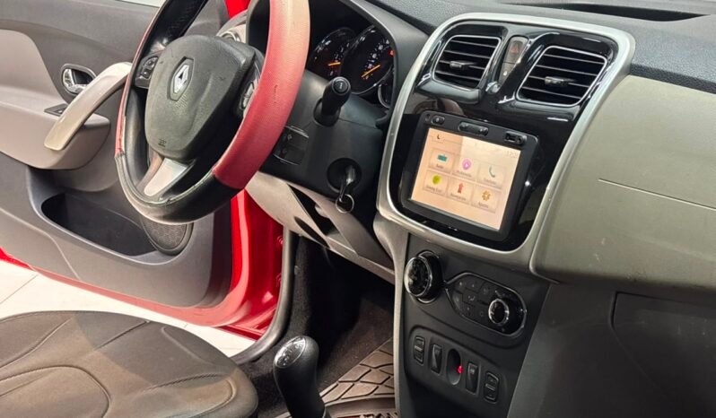 
								RENAULT LOGAN PRIVILEGE 1.6 16V 2019 CON 104.000KM lleno									