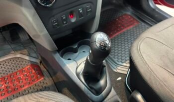 
									RENAULT LOGAN PRIVILEGE 1.6 16V 2019 CON 104.000KM lleno								