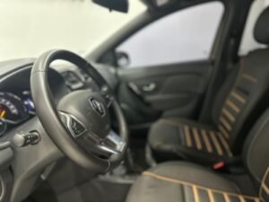 Renault Sandero (10)