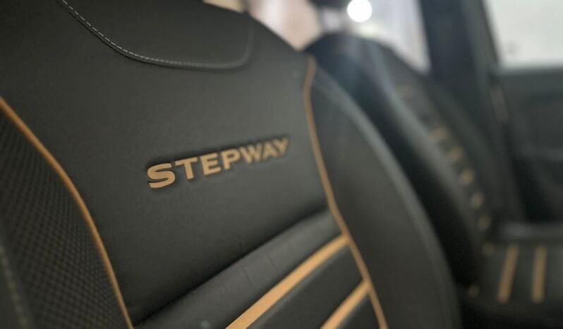 
								RENAULT SANDERO STEPWAY 2020 CON 75.000KM lleno									