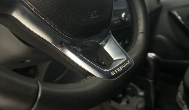 
								RENAULT SANDERO STEPWAY 2020 CON 75.000KM lleno									