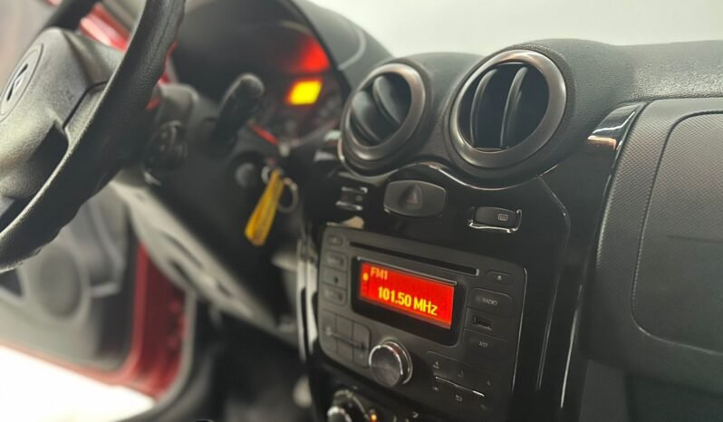 
								RENAULT SANDERO STEPWAY 1.6 CONFORT PH2 CON 120.000KM lleno									