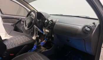 
									RENAULT SANDERO SL TECH RUN CON 143.000KM lleno								