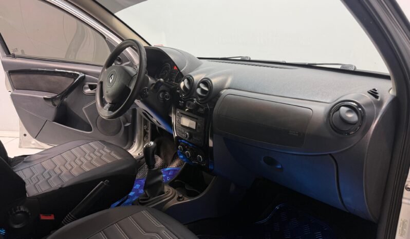 
								RENAULT SANDERO SL TECH RUN CON 143.000KM lleno									