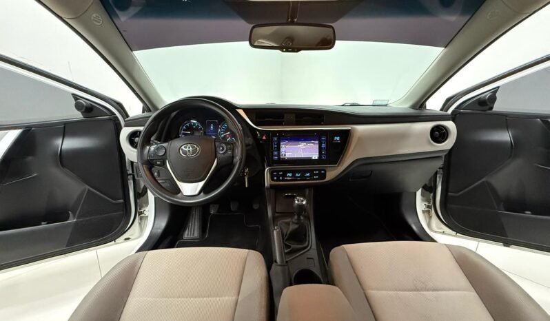 
								TOYOTA COROLLA XEI 2018 CON 88.000KM lleno									