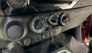 
									TOYOTA HILUX DC SR 4X2 MT6 L20 2019 143000KM lleno								