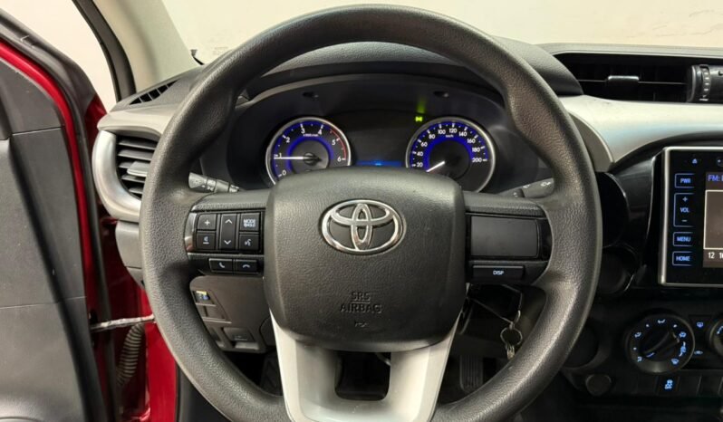 
								TOYOTA HILUX DC SR 4X2 MT6 L20 2019 143000KM lleno									