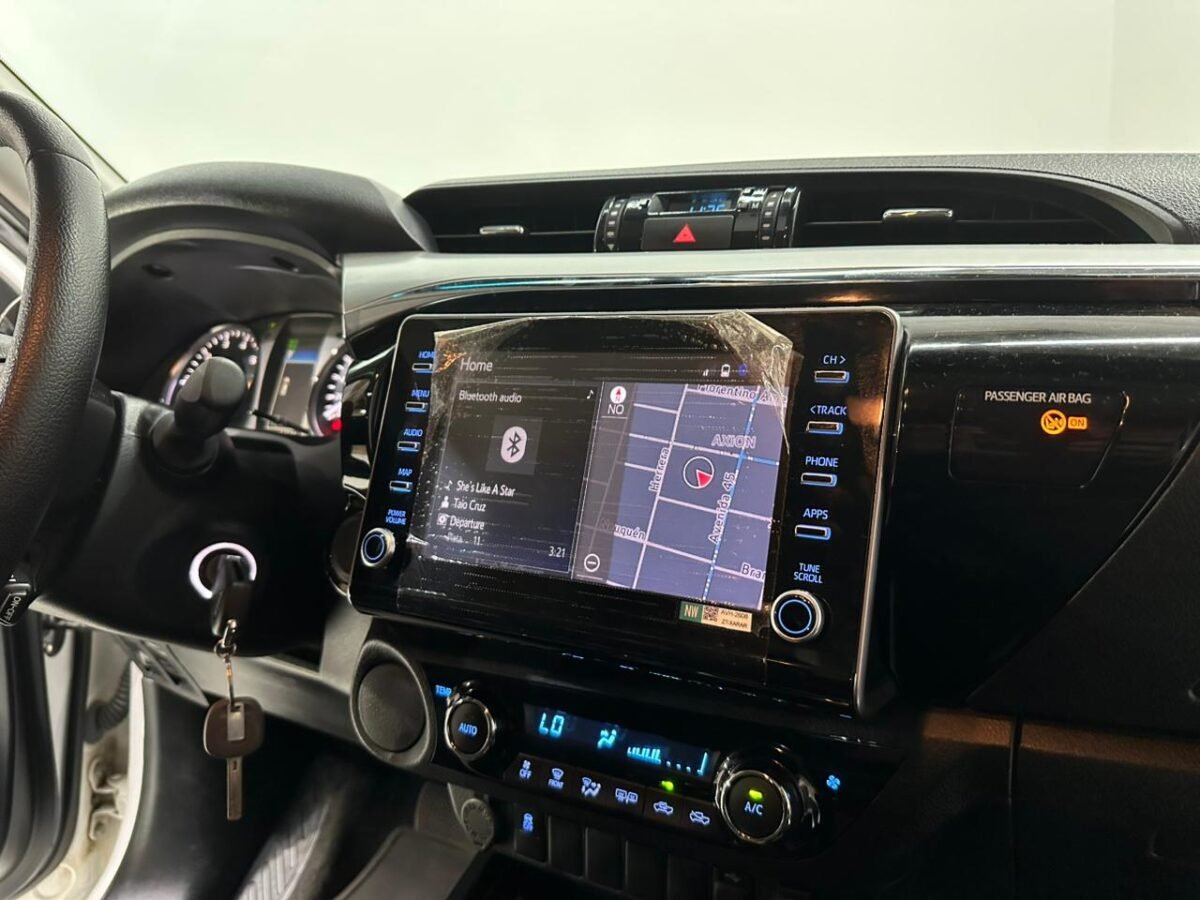 TOYOTA HILUX SRV AT 2021 56000KM (18)