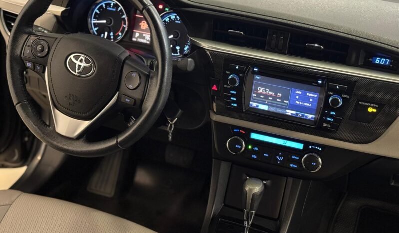 
								TOYOTA COROLLA 1.8 XEI PACK CVT 2017 CON 119.000KM lleno									