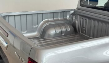 
									TOYOTA HILUX DC 2.4 TDI SR 4X2 AT6 2026 – 0KM lleno								