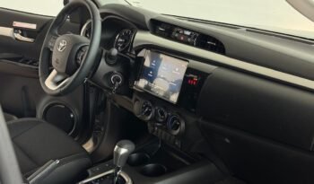 
									TOYOTA HILUX DC 2.4 TDI SR 4X2 AT6 2026 – 0KM lleno								