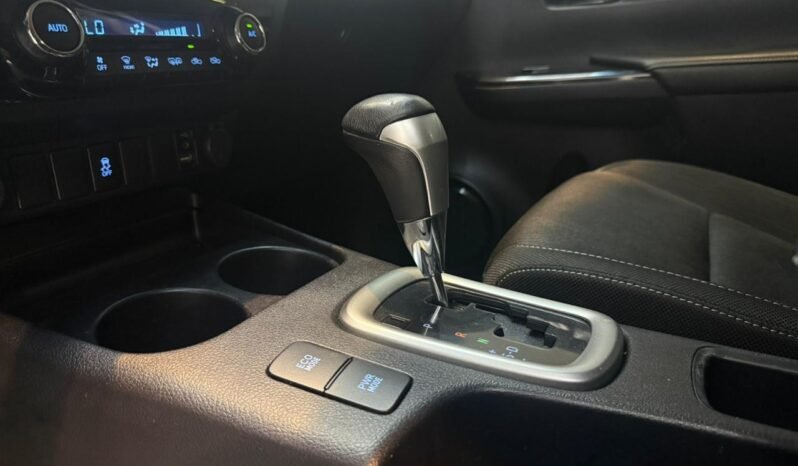 
								TOYOTA HILUX DC 2.8 TDI SRV 4X2 AT6 2020 CON 110.000KM lleno									