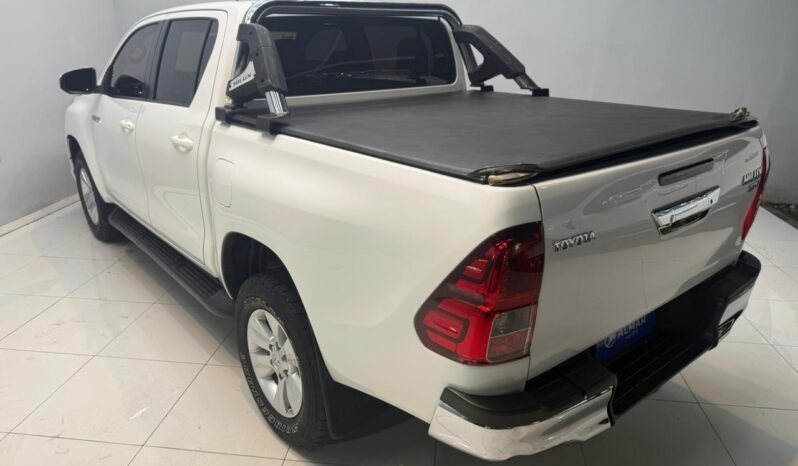 
								TOYOTA HILUX DC 2.8 TDI SRV 4X2 AT6 2020 CON 110.000KM lleno									
