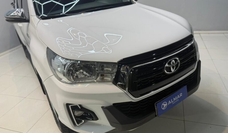
								TOYOTA HILUX DC 2.8 TDI SRV 4X2 AT6 2020 CON 110.000KM lleno									