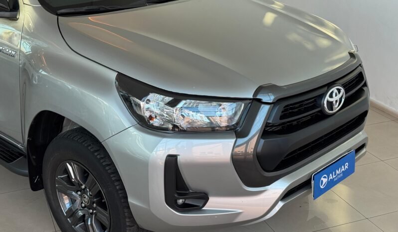 
								TOYOTA HILUX DC 2.4 TDI SR 4X2 MT6 2023 CON 101.000KM lleno									