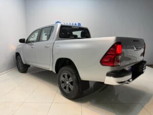 Toyota Hilux SR
