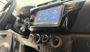 
									TOYOTA HILUX DC 2.4 TDI SR 4X2 AT6 2026 – 0KM lleno								