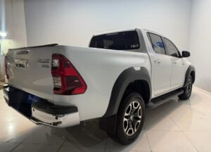 Toyota Hilux SRX 2023