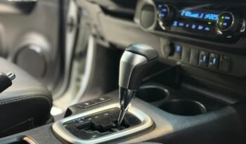 
									TOYOTA HILUX DC 2.8 SRX 4X2 AT6 2023 CON 40.000KM lleno								