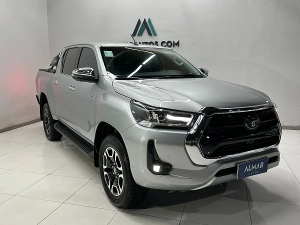 Toyota Hilux SRX 2023