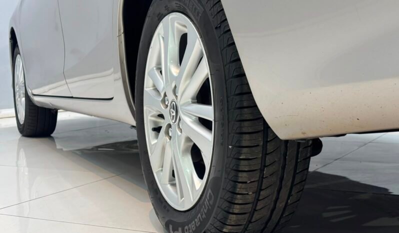 
								TOYOTA YARIS 1.5 XLS 4P MT6 2019 CON 121.000KM lleno									
