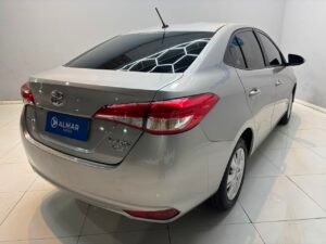 toyota yaris xls