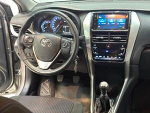 toyota yaris xls