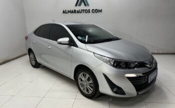 Toyota Yaris 4p