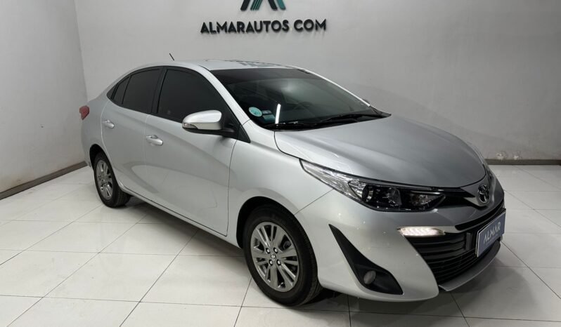 Toyota Yaris 4p