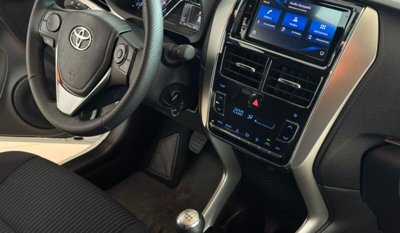 
								TOYOTA YARIS XLS MT 2020 CON 64.000KM lleno									