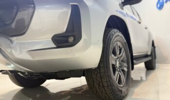 
									TOYOTA HILUX 2.4 TDI SR 4X2 CON 96.000KM lleno								