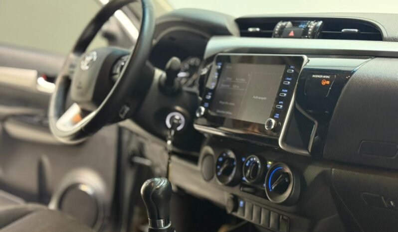 
								TOYOTA HILUX 2.4 TDI SR 4X2 CON 96.000KM lleno									