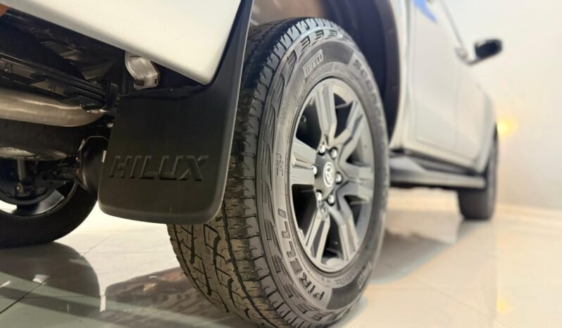 
								TOYOTA HILUX 2.4 TDI SR 4X2 CON 96.000KM lleno									