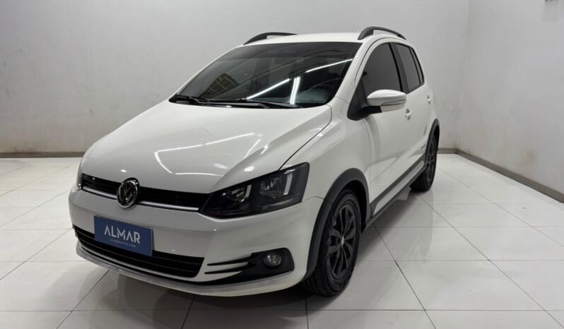 
								VOLKSWAGEN FOX  5P TRACK 2016 CON 71000KM lleno									