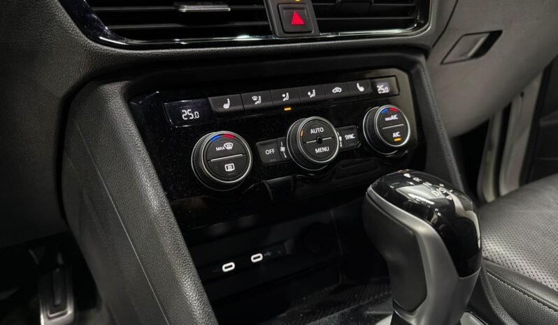 
								VOLKSWAGEN TAOS HIGHLINE 250 1.4 TSI AT 2022 CON 53.000KM lleno									