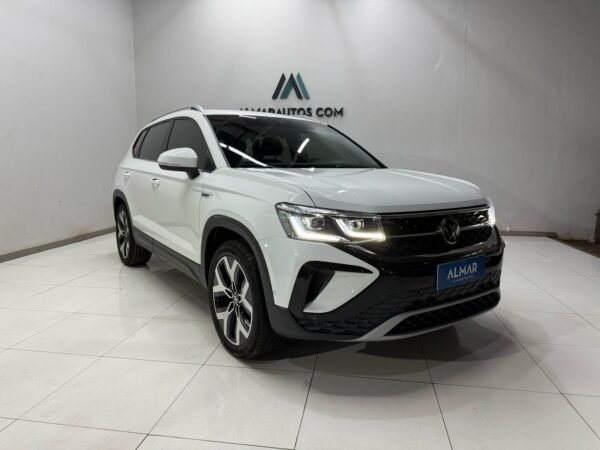 VOLKSWAGEN TAOS HIGHLINE 2025 CON 5000KM