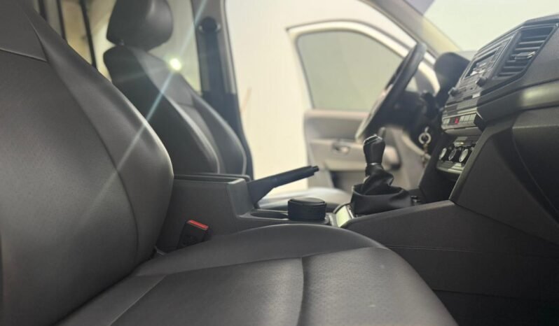 
								VOLKSWAGEN AMAROK DC 2.0 TDI 140CV 4X4 TRENDLINE MT 2018 CON 111.000KM lleno									